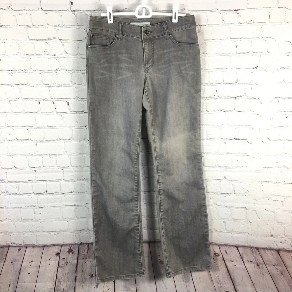 Chico’s Platinum Denim Gray Bootcut Jeans Ultimate Fit Size 00 / US 2 - Picture 2 of 13